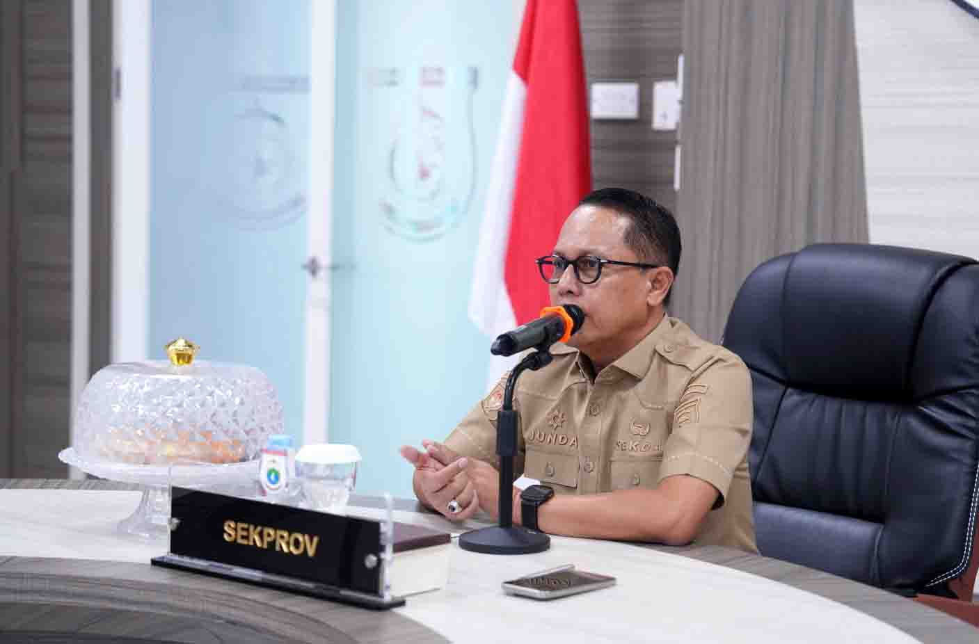 Sekda Sulbar Junda Maulana Sidak ke OPD soal Absensi, Target Ekonomi 8 Persen dan Stunting 20 Persen Terancam Jika Birokrasi Lemah
