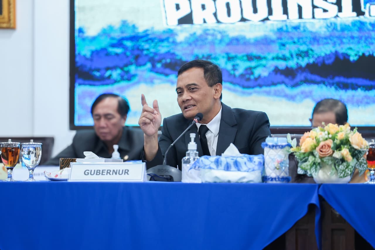 Pemprov Jateng Realokasi Rp200 Miliar untuk Perbaikan Jalan Rusak, Target Kemantapan 94,4 Persen