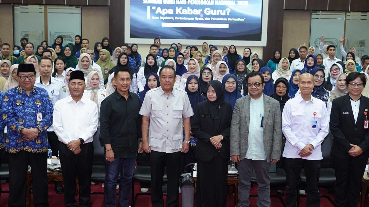 Wagub Sumsel Cik Ujang Tegaskan AI Tak Akan Gantikan Peran Guru Sebagai Arsitek Peradaban