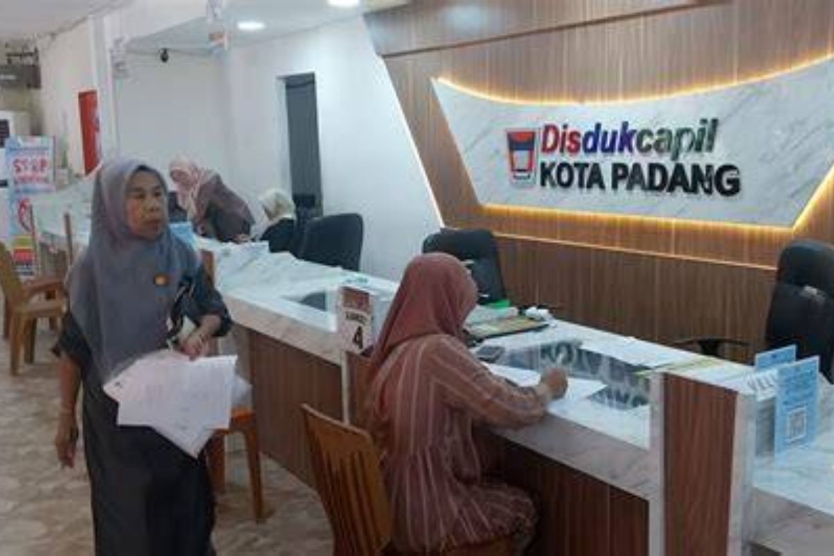 Efisiensi Layanan Administrasi Kependudukan: Panduan Lengkap Disdukcapil Padang