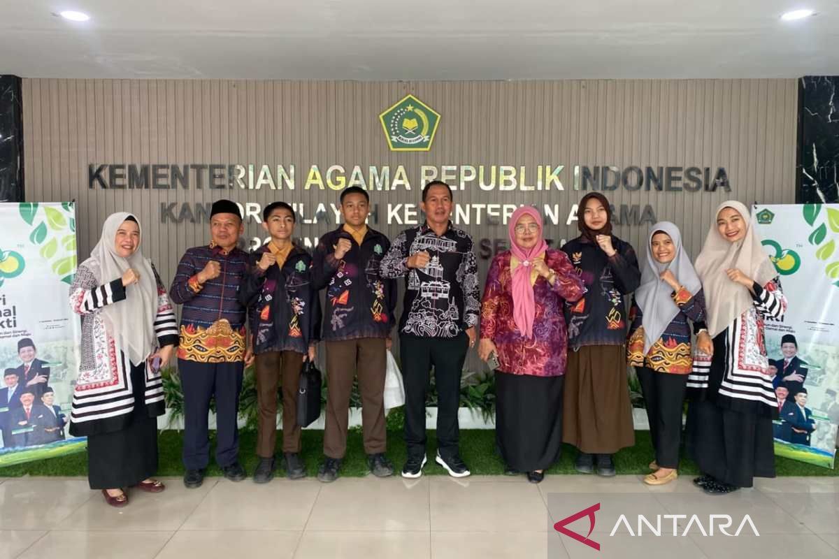 Tiga Siswa Madrasah Asal Makassar Wakili Indonesia di Kompetisi Robot Dunia Incheon 2026