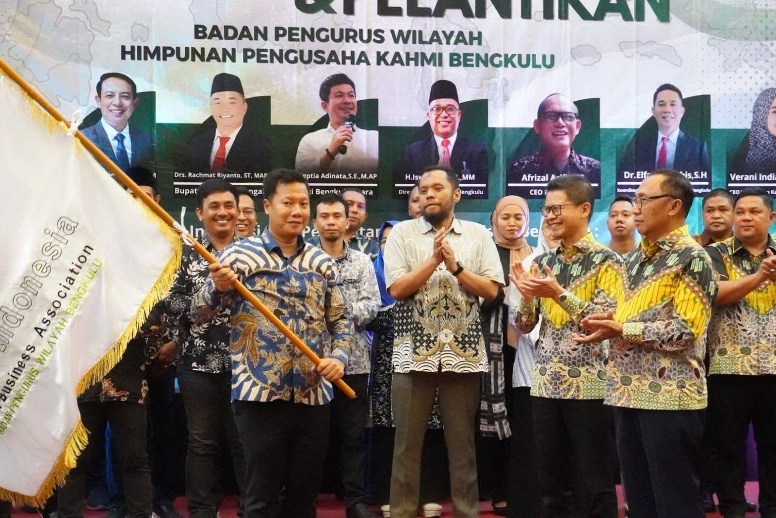 HIPKA Bengkulu Resmi Dilantik, Teken MoU dengan Bank Bengkulu dan Salurkan Beasiswa ke 5 Kader HMI