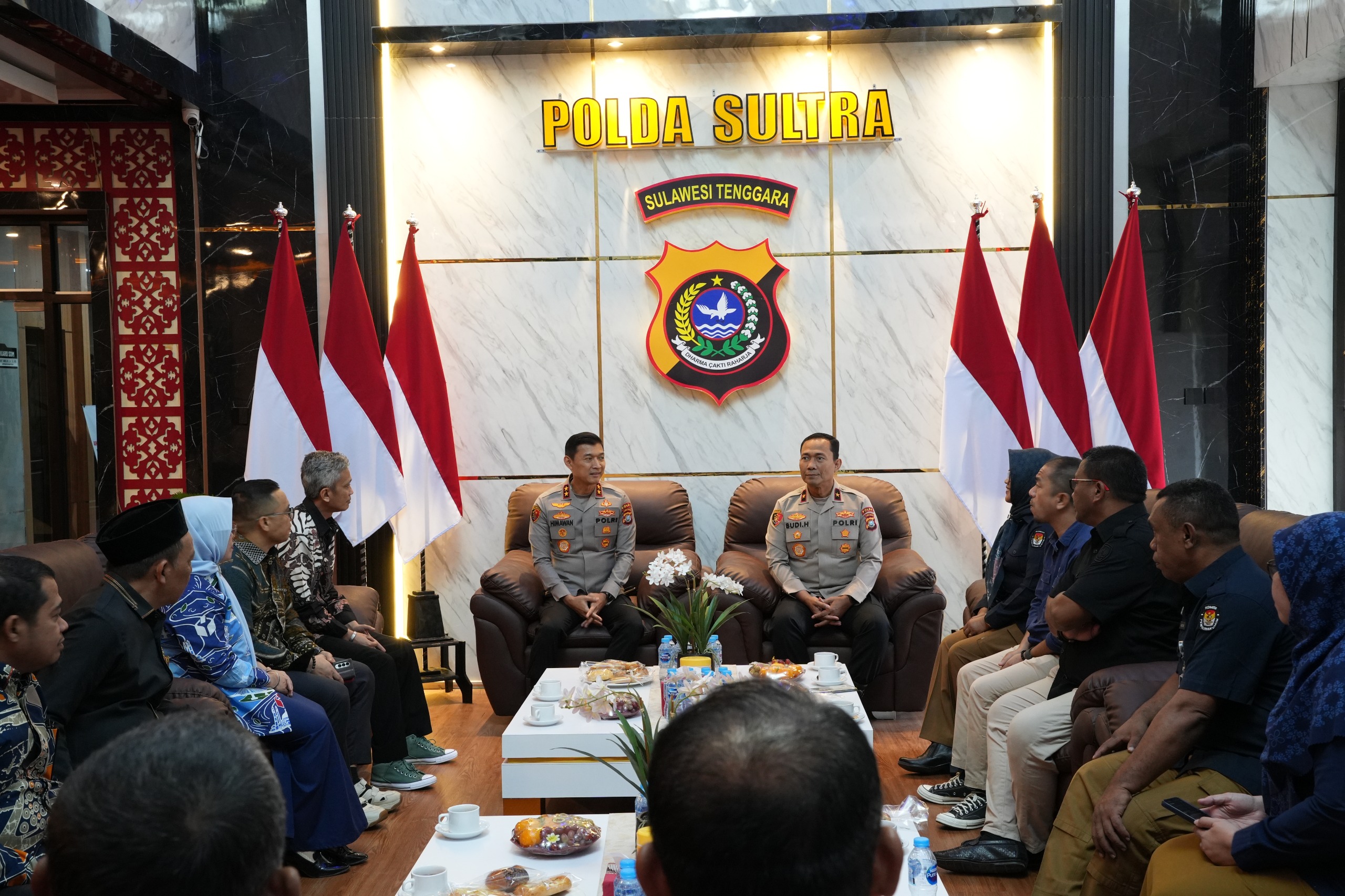 Kapolda Sultra Terima Audiensi KPU dan Bawaslu, Sentra Gakkumdu Raih Penghargaan Tingkat Nasional