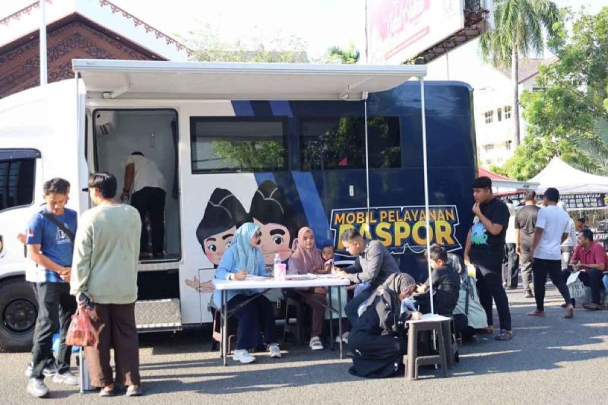 Imigrasi Banda Aceh Luncurkan Pasporia di CFD, 13 Pemohon Paspor Dilayani Akhir Pekan