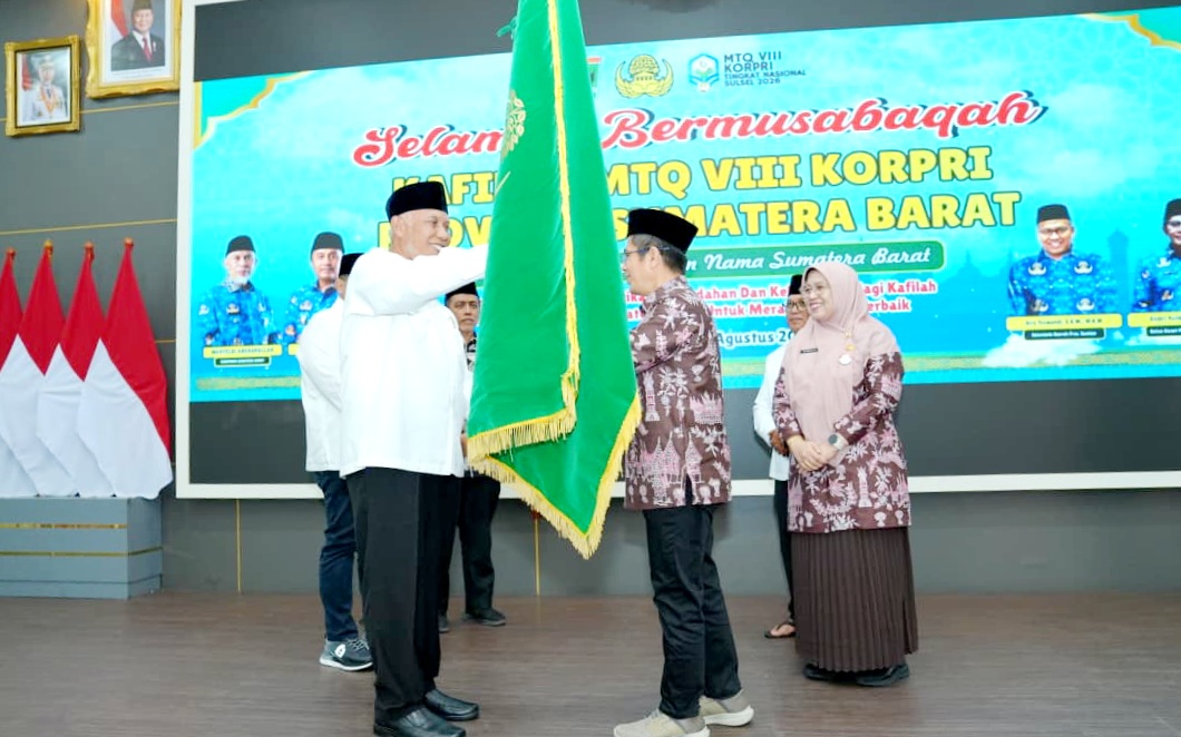 Gubernur Sumbar Mahyeldi Lepas 38 Kafilah MTQ KORPRI ke Makassar, Target Pertahankan Juara Umum Nasional