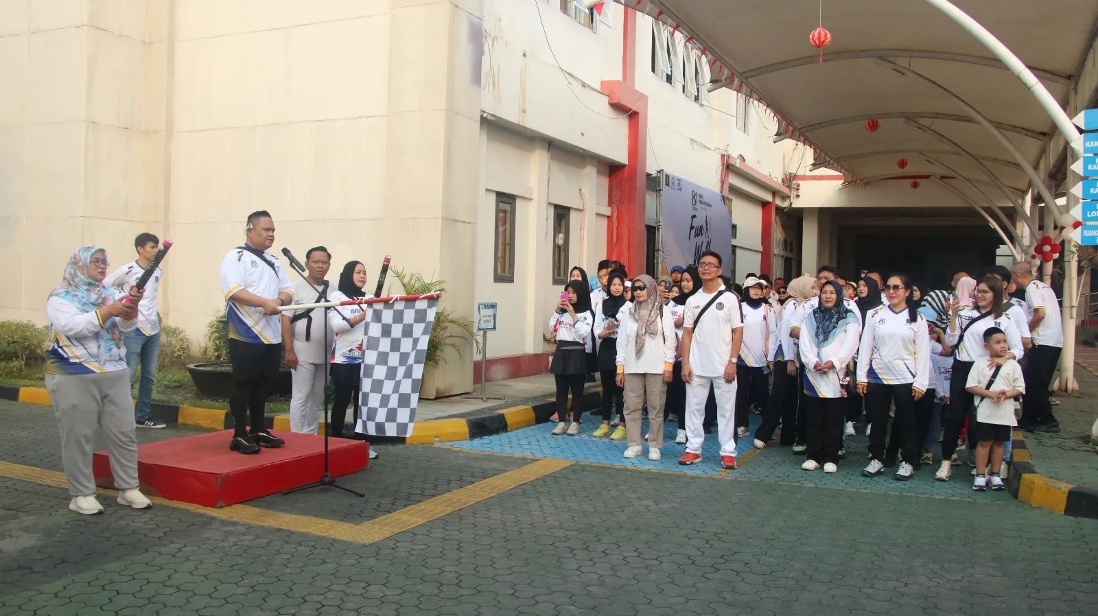 Kanwil Kemenkum Banten Rayakan Hari Pengayoman ke-81 dengan Fun Walk 2,5 Km dan Lomba Tradisional di Serang