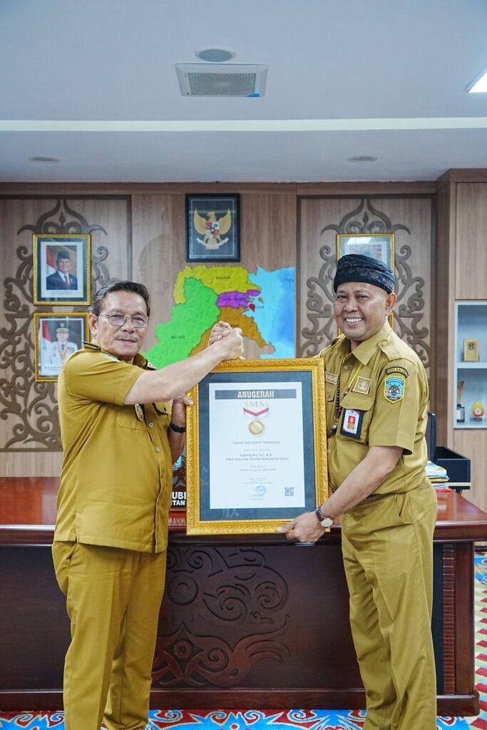 Wagub Kaltara Ingkong Ala Raih Penghargaan Tokoh Inspiratif dari SMSI, Apresiasi Kemitraan dengan Media Siber
