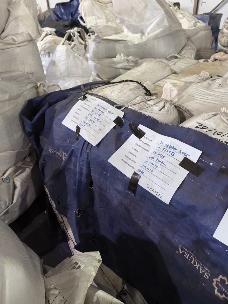 Stok Timah Menumpuk di Gudang Kolektor Belitung, Harga di Tingkat Penambang Justru Ditekan Turun