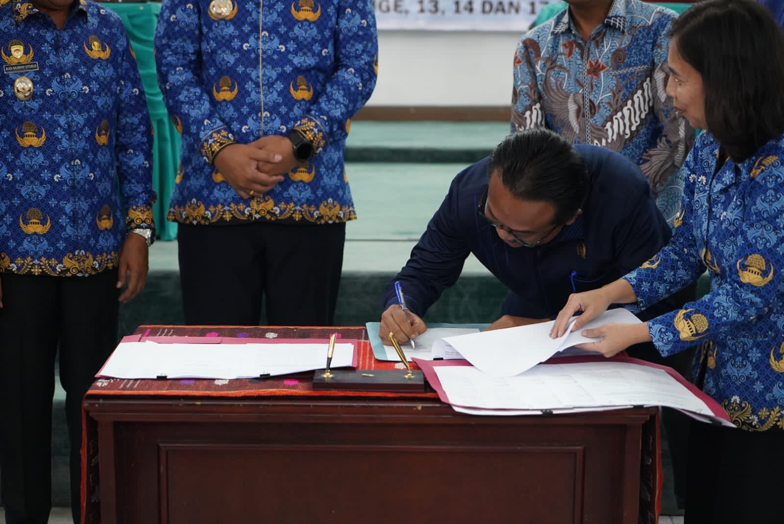DPRD Toba Setujui Dua Perda: Pertanggungjawaban APBD 2025 dan Perubahan Pajak Daerah