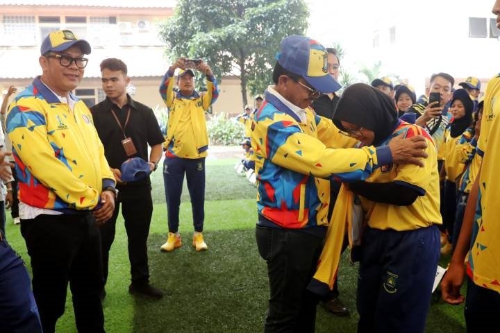 Wali Kota Tangerang Sachrudin Lepas 568 Atlet ke POPDA Banten 2026 di Cilegon, Targetkan Mental Juara