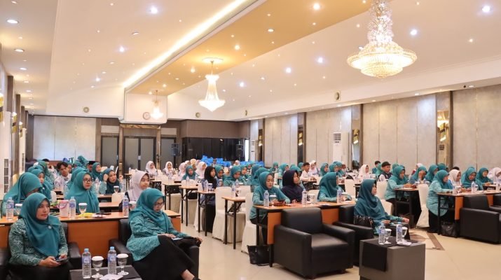 DPPPAKB dan PKK Kalsel Latih Kader Desa Cegah Perkawinan Anak Lewat Program CEPAK 2026