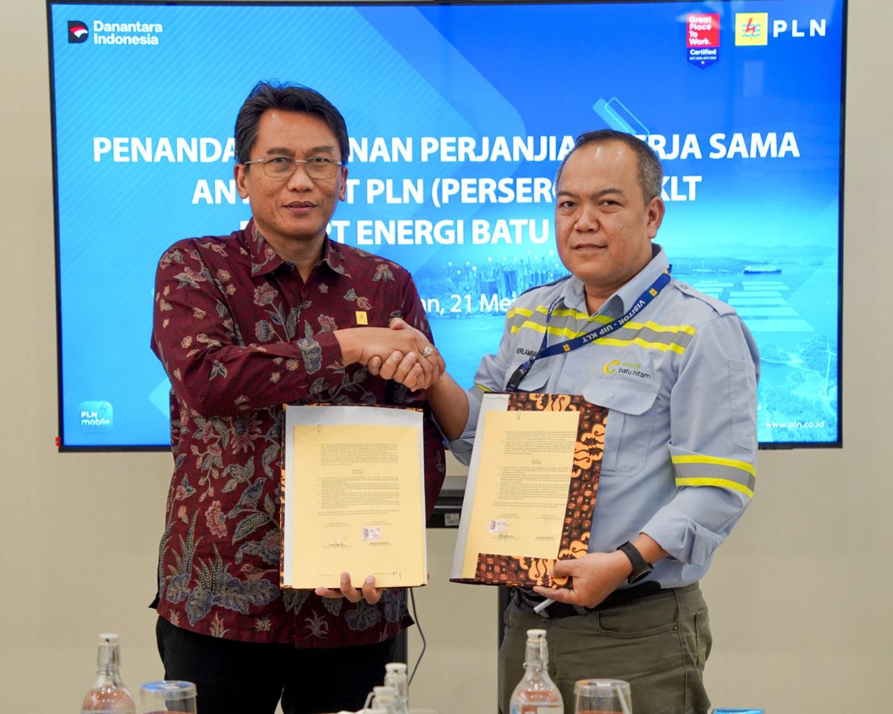 Perkuat Sistem Kelistrikan Kaltim, PLN dan Tambang Batu Hitam Teken Kerja Sama Lahan untuk 488 Tower SUTT Melak–Kotabangun