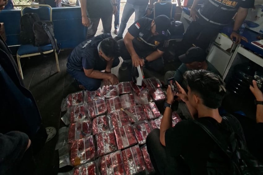 Bea Cukai dan Polda Sumut Gagalkan Penyelundupan 30 Kilogram Sabu dari Malaysia di Perairan Asahan, Satu Orang Diamankan