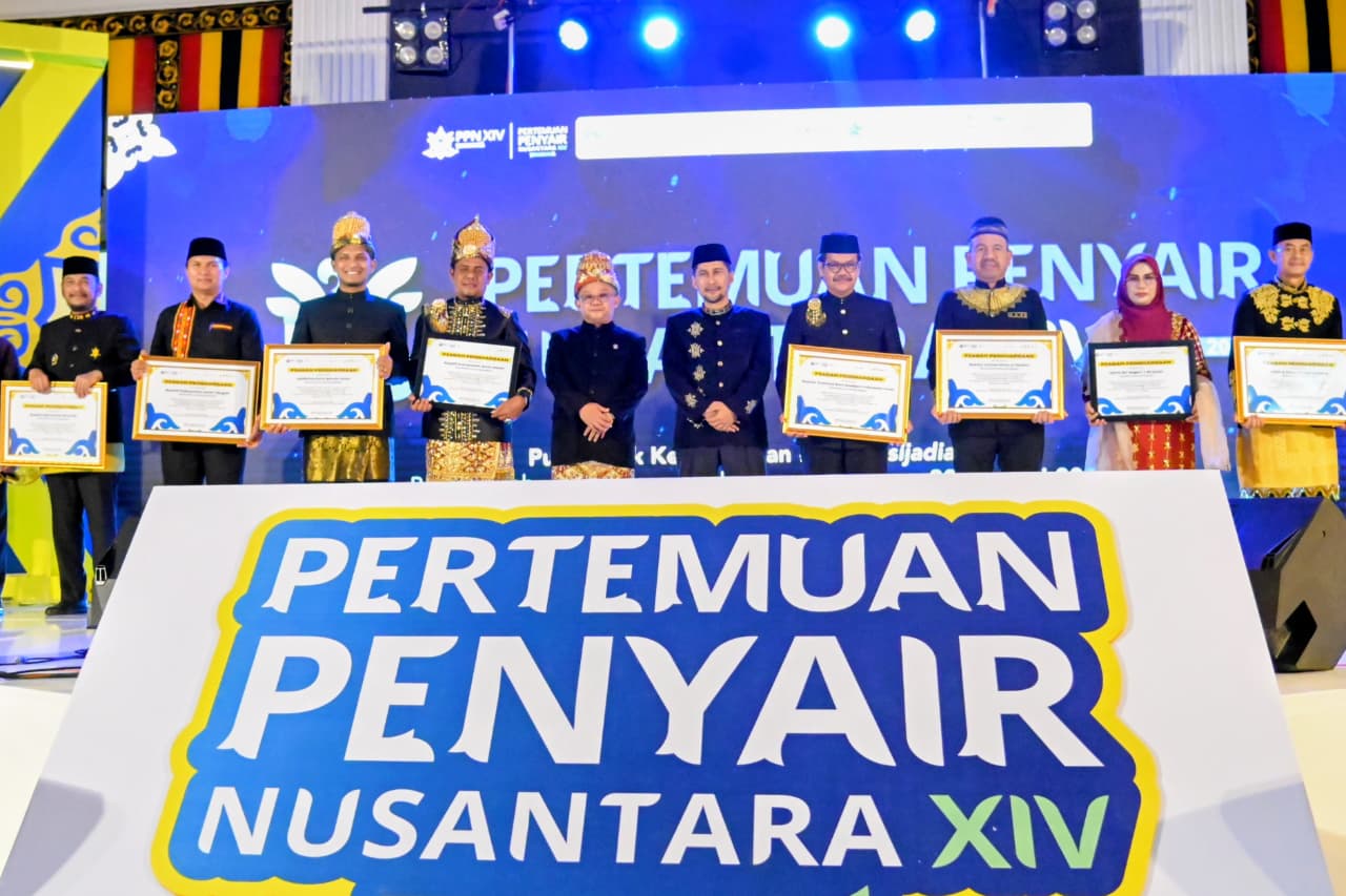 Aceh Besar Terima Penghargaan PPN XIV dari 13 Negara, Dukungan Pemkab untuk Sastra Nusantara Diakui