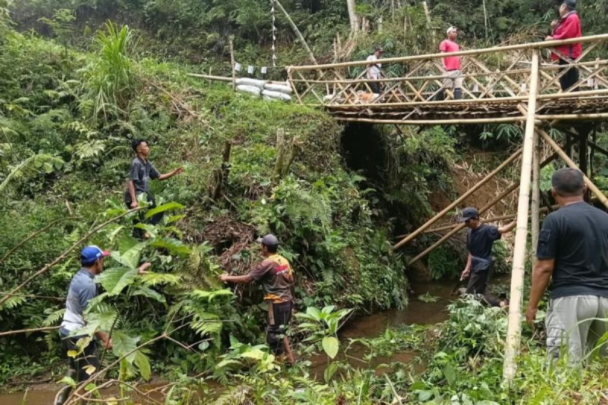 Kodim 0409/Rejang Lebong Bangun 5 Jembatan Perintis Garuda di 3 Kabupaten, 6.465 Jiwa Jadi Penerima Manfaat