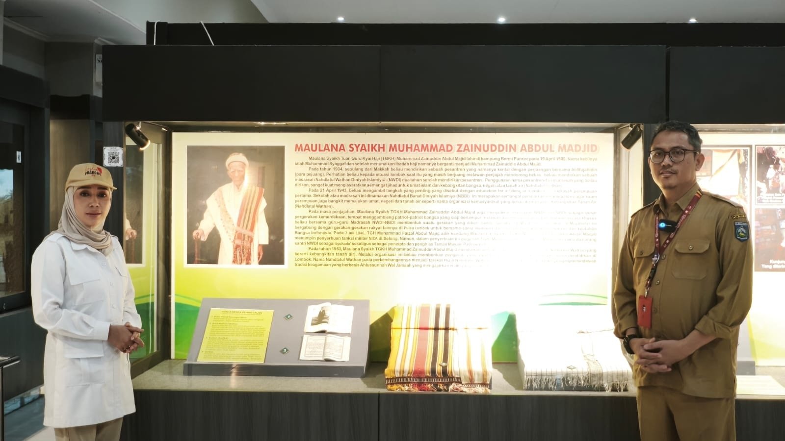 Cucu Maulana Syaikh Zainuddin, Anggota DPR RI Lale Syifaun Nufus Tinjau Vitrin Pahlawan Nasional di Museum NTB