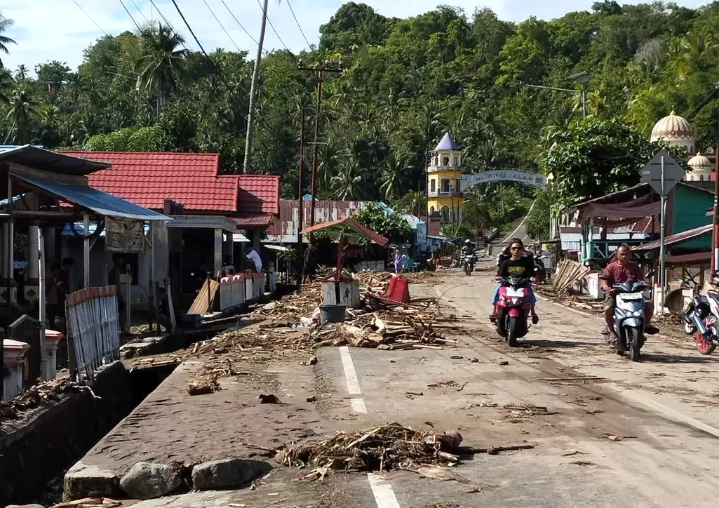 Banjir Bandang dan Longsor Terjang Muara Bone, 1 Rumah Hanyut dan Puluhan Warga Mengungsi