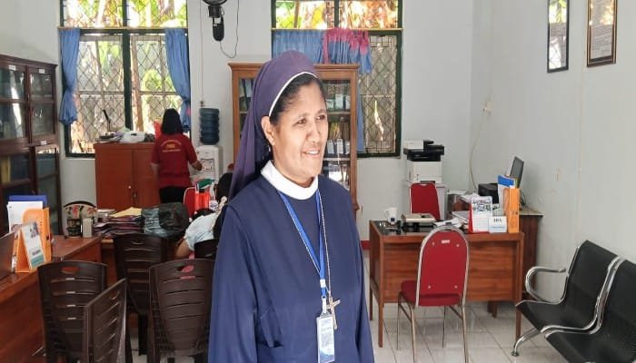SMAS Bhaktyarsa Maumere Terima 300 Siswa Baru, Tak Ada Syarat Khusus dan Tak Pakai Meja Belajar