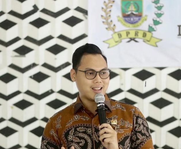Rapor Merah Keuangan Cilegon: Realisasi Pendapatan Baru 38,47%, DPRD Tolak Penurunan Target APBD Perubahan 2026