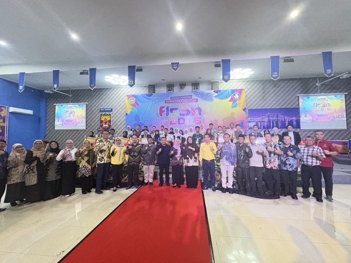 Pengalaman Lebih Berharga dari Trofi, Kadisdik Sumsel Dorong Peserta FLS3N yang Lolos ke Nasional Segera Matangkan Persiapan