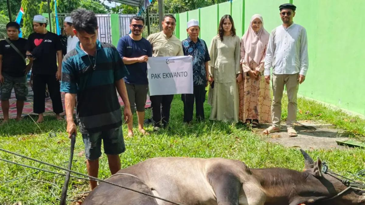 RSUP Kandou Manado Gelar Sholat Idul Adha 1447 H, Potong 10 Sapi dan 1 Kambing untuk Pasien dan Warga Sekitar