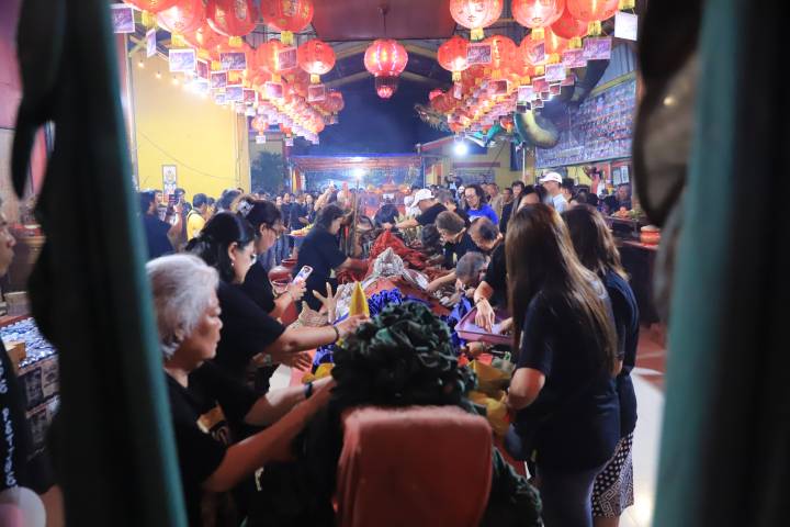 Festival Peh Cun Tangerang 2026: Ribuan Pengunjung Serbu Ritual Air Bunga Perahu Keramat Cisadane, Berburu Berkah