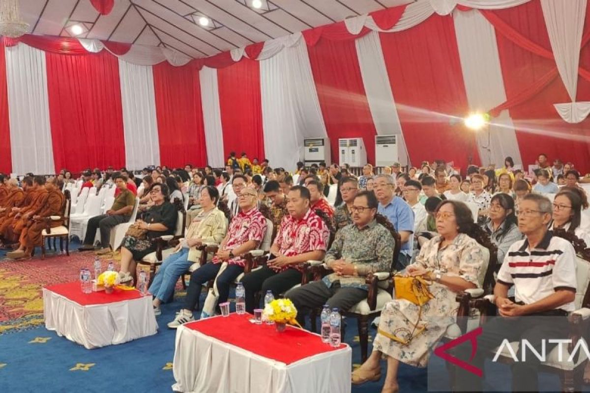 Kanwil Kemenag Sulut Ajak Umat Buddha Perbanyak Karma Baik demi Raih Kebahagiaan
