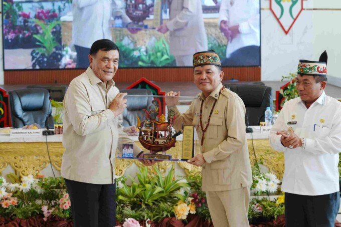 Gubernur Kalteng Minta BNPB Tambah Helikopter Water Bombing Jelang Puncak Kemarau, 126 Titik Api Masih Terpantau