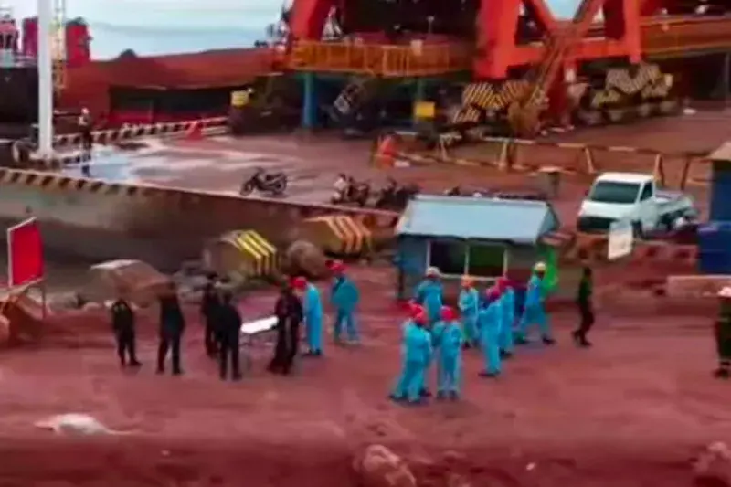 KKP Segel Tiga Dermaga Terminal Khusus PT WHW AR di Ketapang, Area 5.000 Meter Persegi Tak Berizin