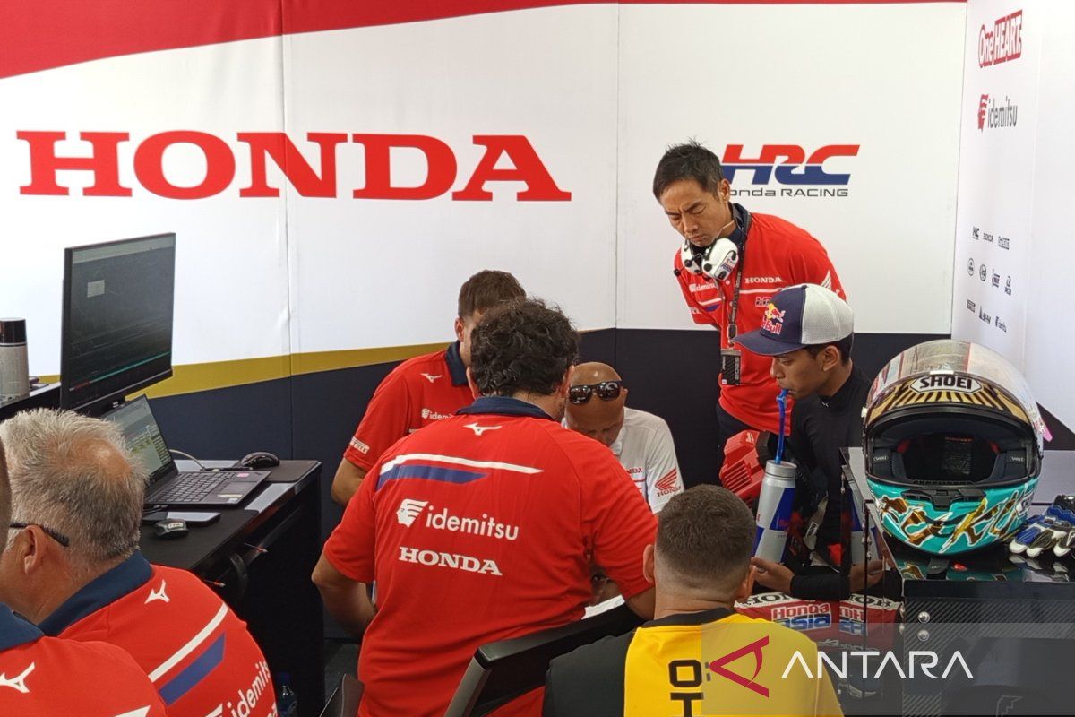 Pembalap Moto3 Veda Ega Pratama Cetak Sejarah Podium GP Brasil, Berawal dari Minibike Wonosari