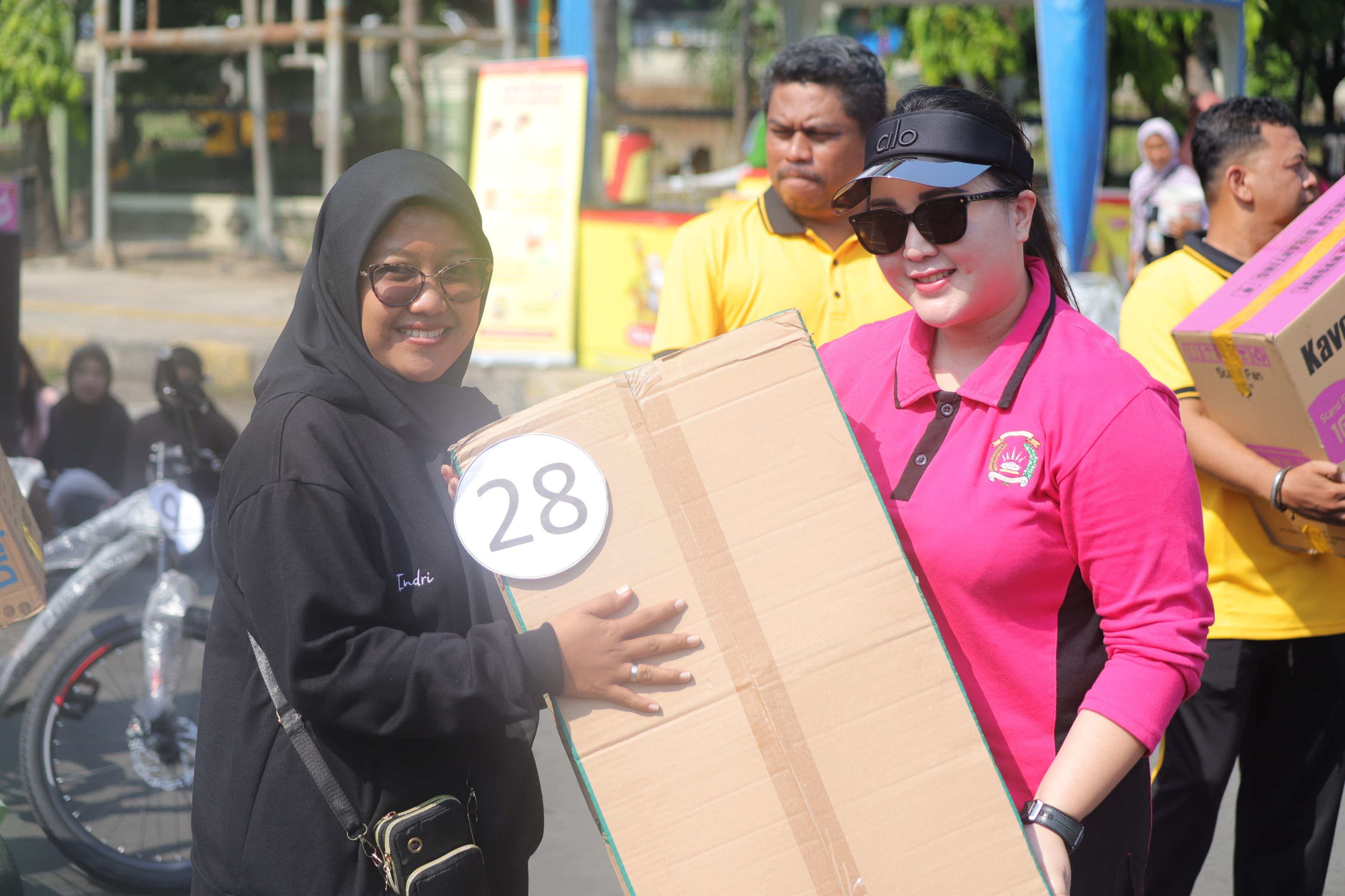 Polres Cilegon Ajak Ratusan Warga Jalan Santai dan Senam Bareng, Meriahkan HUT Bhayangkara ke-80