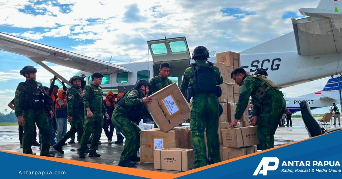 Koops TNI Habema Kirim 2 Ton Bantuan Pangan ke 3 Distrik di Puncak, Distribusi Pakai Pesawat dan Helikopter