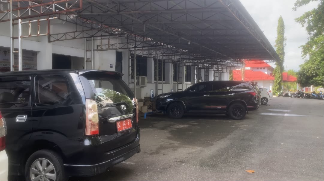 Pemkab Bengkulu Selatan Larang Kendaraan Berpelat Luar Parkir di Kantor Bupati demi Kejar Target Pajak Daerah