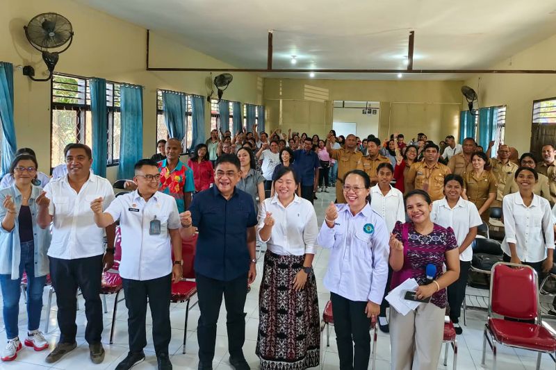 Kanwil Kemenkum NTT Dorong UMKM di Sikka Perkuat Legalitas Badan Usaha dan Produk