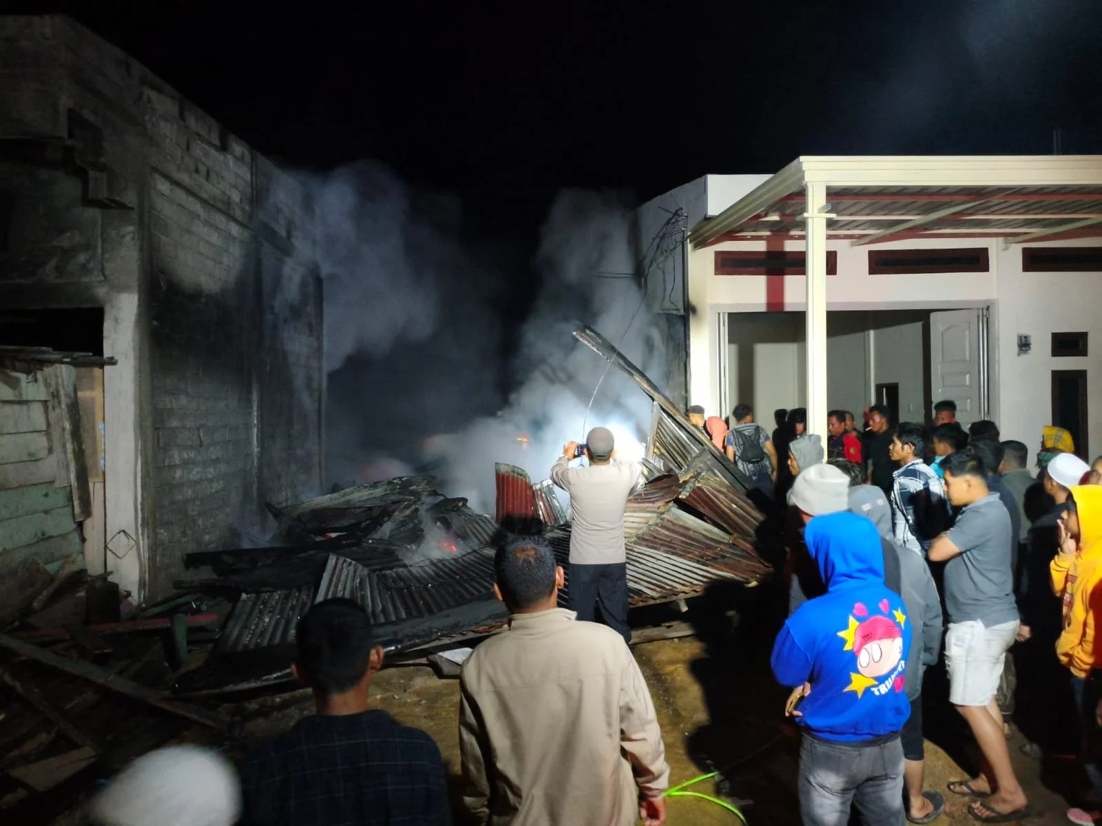 Empat Rumah Hangus Terbakar di Bener Meriah, Tiga Keluarga Mengungsi ke Rumah Kerabat