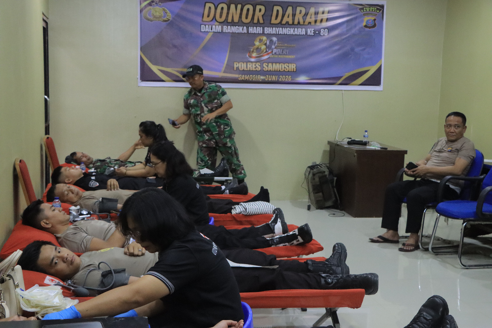 Polres Samosir Kumpulkan 80 Kantong Darah dari Personel hingga Warga Jelang Hari Bhayangkara ke-80