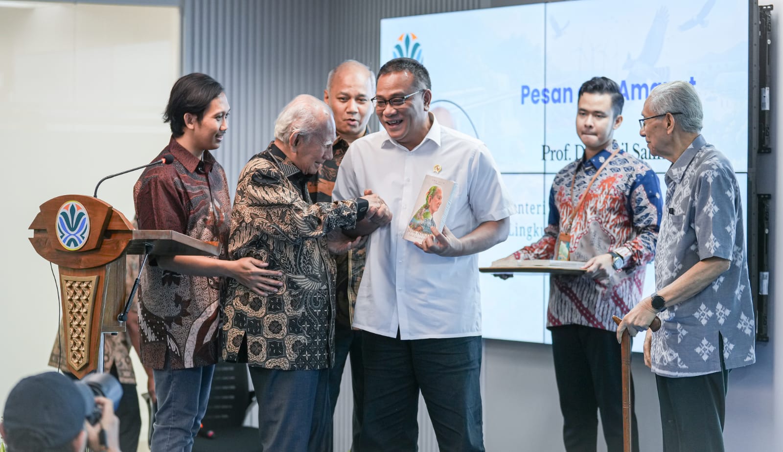 Menteri LH Desak Sektor HOREKA Bali Segera Terapkan Standar Green Hospitality, Baru 25 Persen yang Pilah Sampah