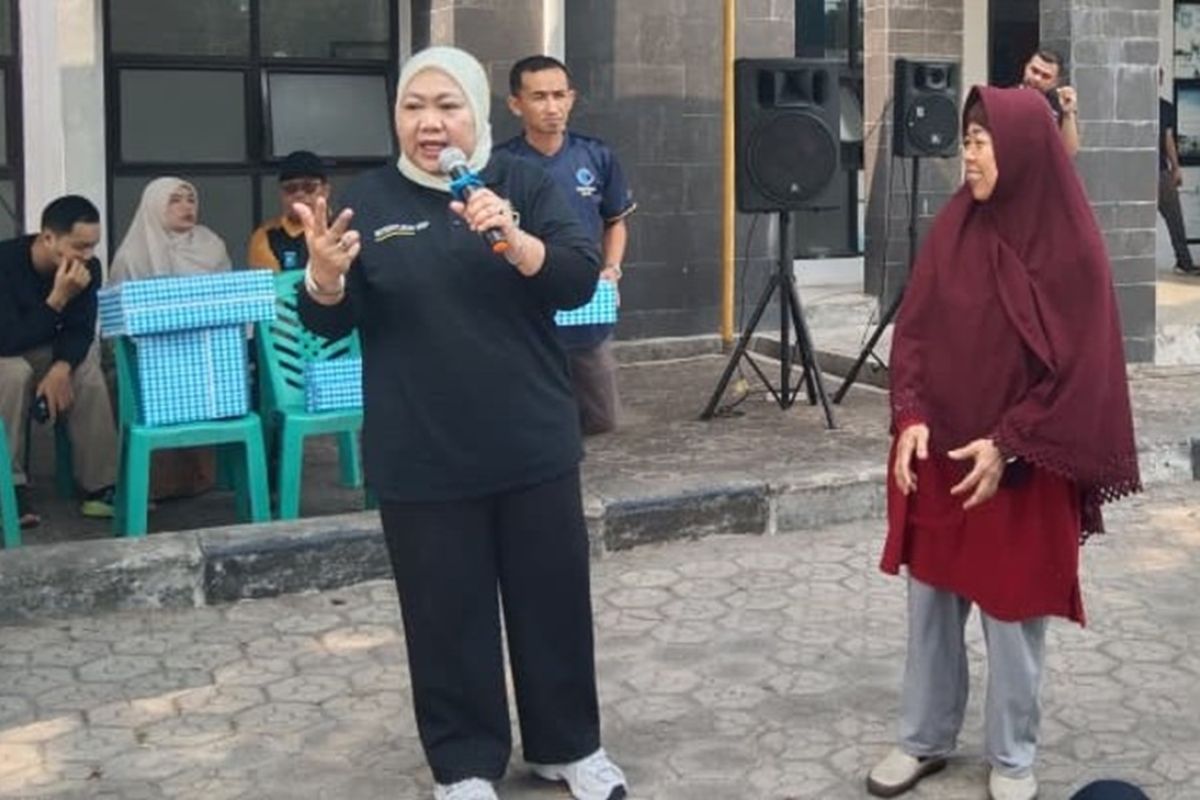 Kanwil KemenHAM Babel Edukasi HAM 215 Lansia dan Perempuan di Arung Dalam, Satu Paket dengan Cek Kesehatan Gratis