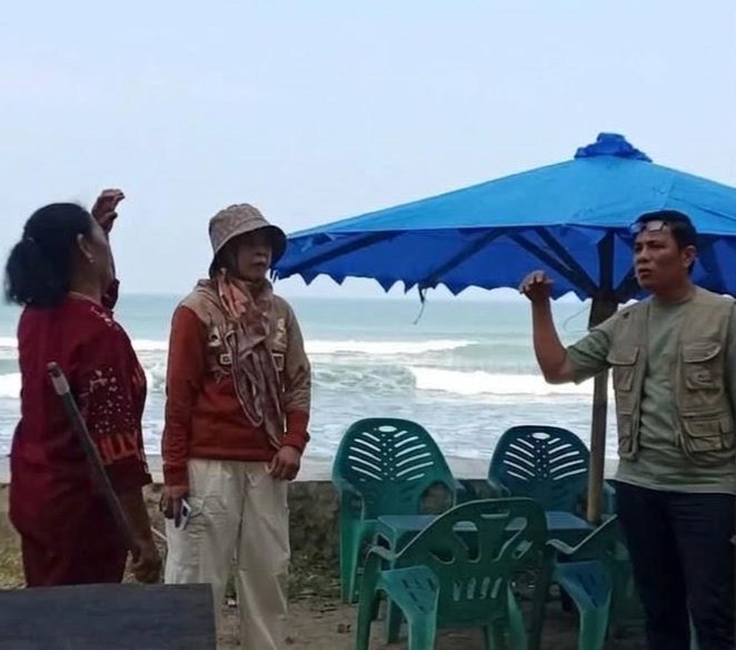 Pedagang Lapak Ilegal di Pantai Panjang Bengkulu Diberi Waktu 1x24 Jam Bongkar Sendiri, Satpol PP Siaga