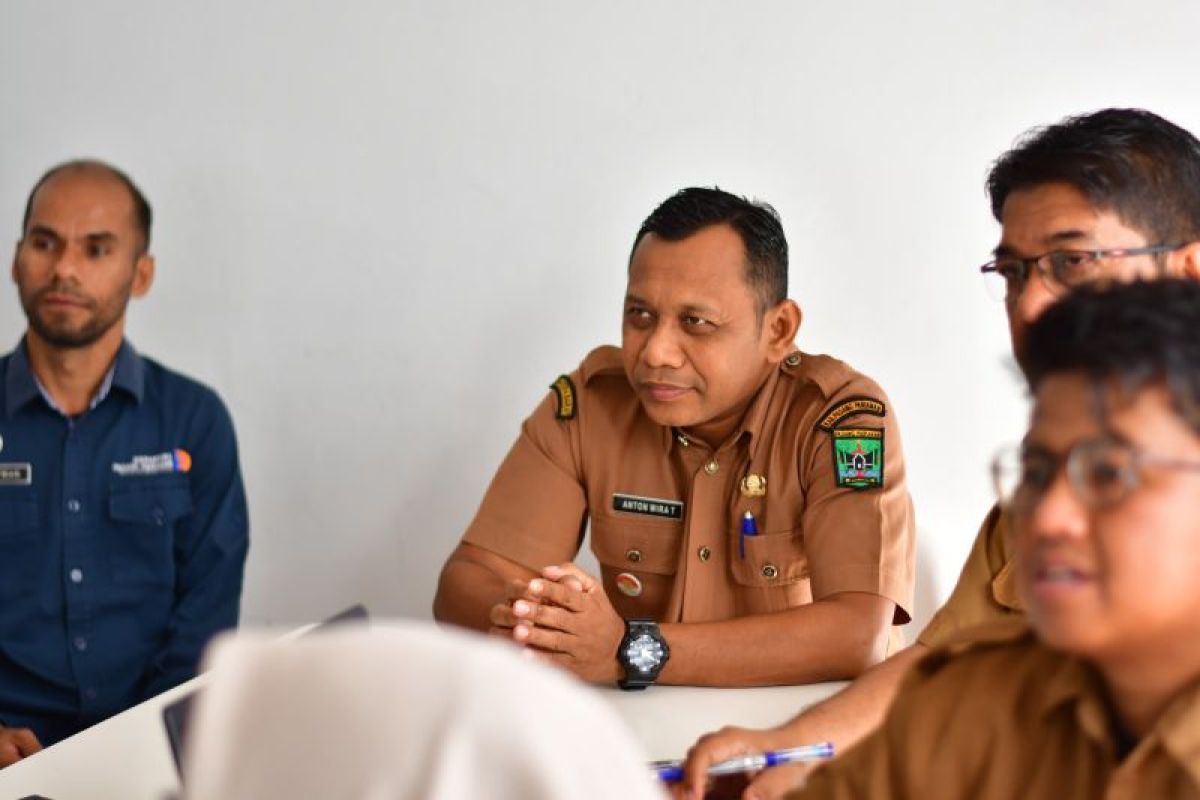 Padang Pariaman Siapkan Ajang Lari Tanpa Alas Kaki di Pantai, Target Wisatawan Olahraga Mulai Agustus 2026