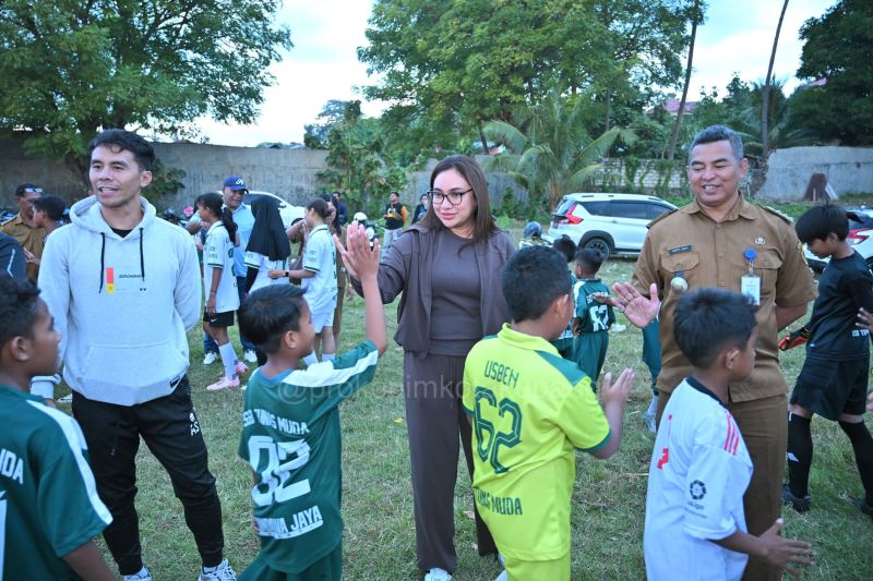 Wakil Wali Kota Kupang Tinjau Lapangan Merdeka Jelang Piala Soeratin 2026, Targetkan Dampak Ekonomi bagi UMKM