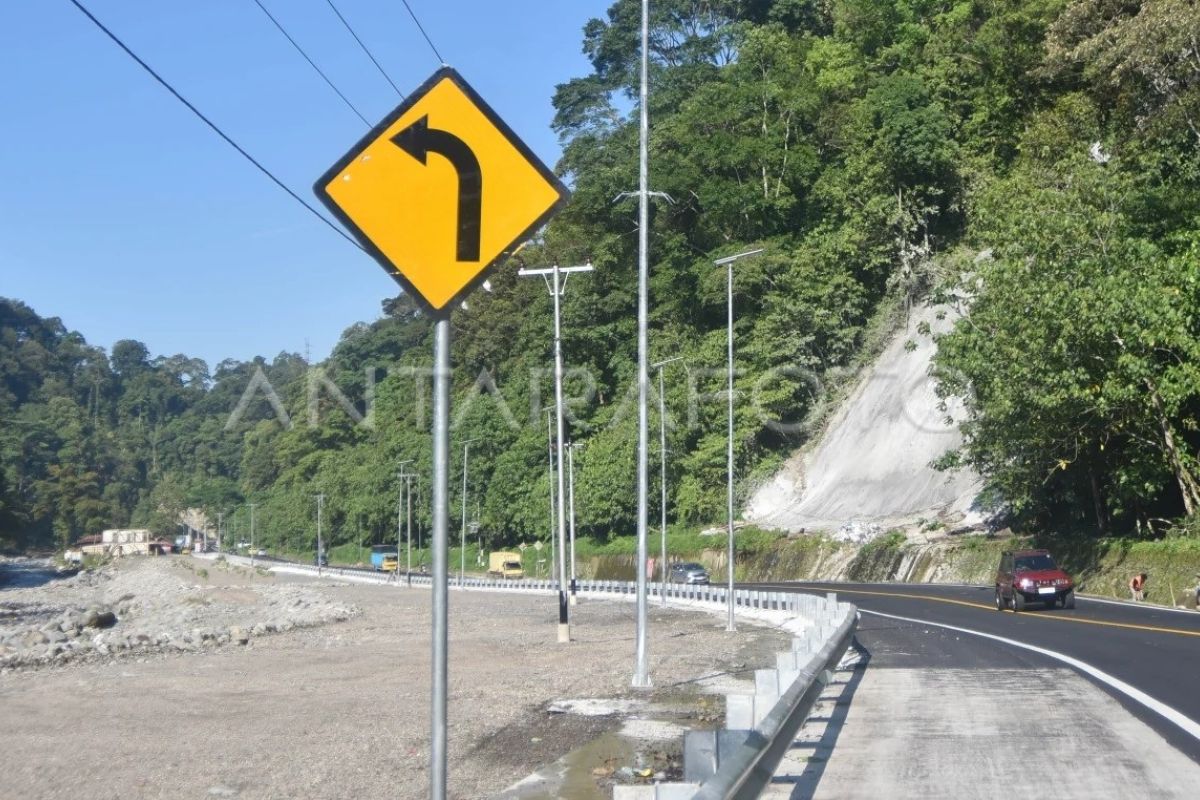 Jalan Nasional Padang Panjang-Sicincin di Lembah Anai Kembali Dibuka, Kementerian PU Rampungkan Penanganan Pascabencana