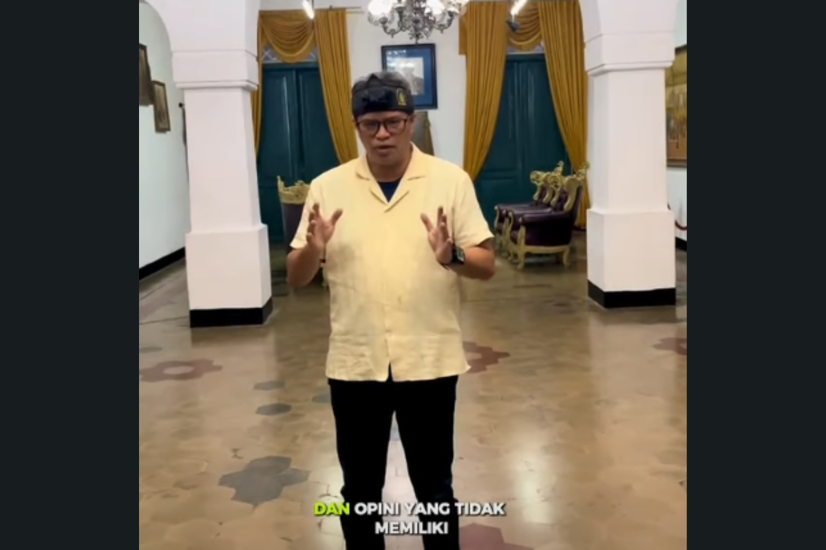 ** Keraton Sumedang Larang Bantah Mahkota Binokasih Rusak Akibat Kirab, Radya Anom Beri Klarifikasi Resmi