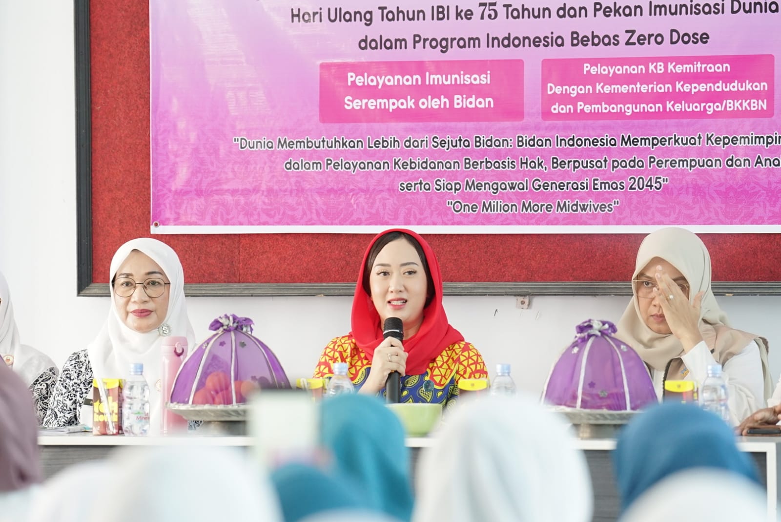 Ketua TP PKK Bantaeng Buka Bakti Sosial KB Serentak di Puskesmas Kassi-Kassi, Target Cegah Stunting