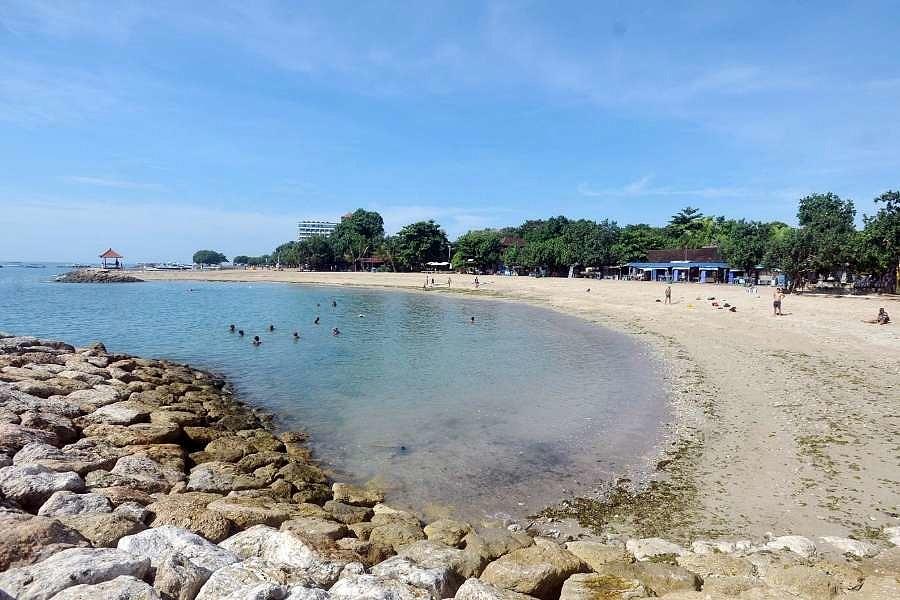 Prakiraan Cuaca Bali Sabtu 15 Agustus 2026: Cerah Sepanjang Hari, Waspada Gelombang 2,5 Meter di Perairan Selatan