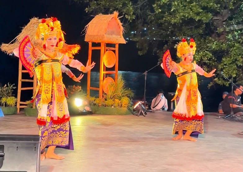 Pekan Kesenian Senggigi Jadi Magnet Wisatawan Asing, Pedagang UMKM Raup Berkah Setiap Malam Minggu