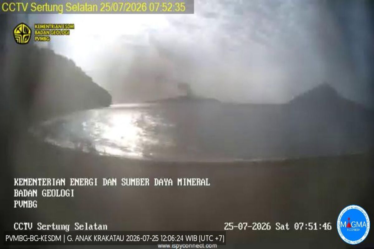 PVMBG Catat Dua Erupsi Gunung Anak Krakatau Sabtu Sore, Nelayan Diminta Jaga Radius 2 Km dari Kawah