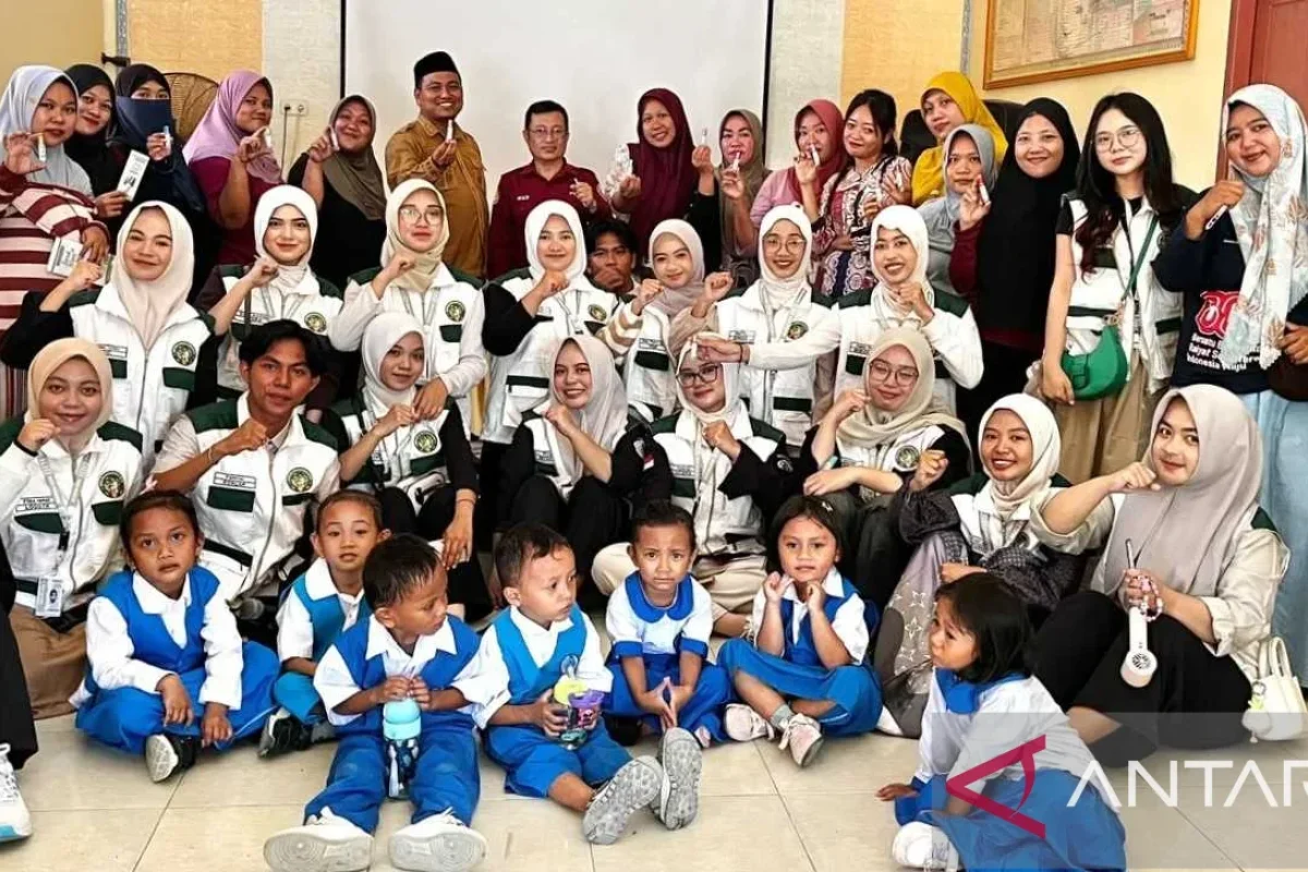 Mahasiswa KKN UNG Olah Kulit Jeruk Nipis Jadi Aroma Terapi Roll On untuk Redakan Kecemasan Ibu Hamil di Gorontalo