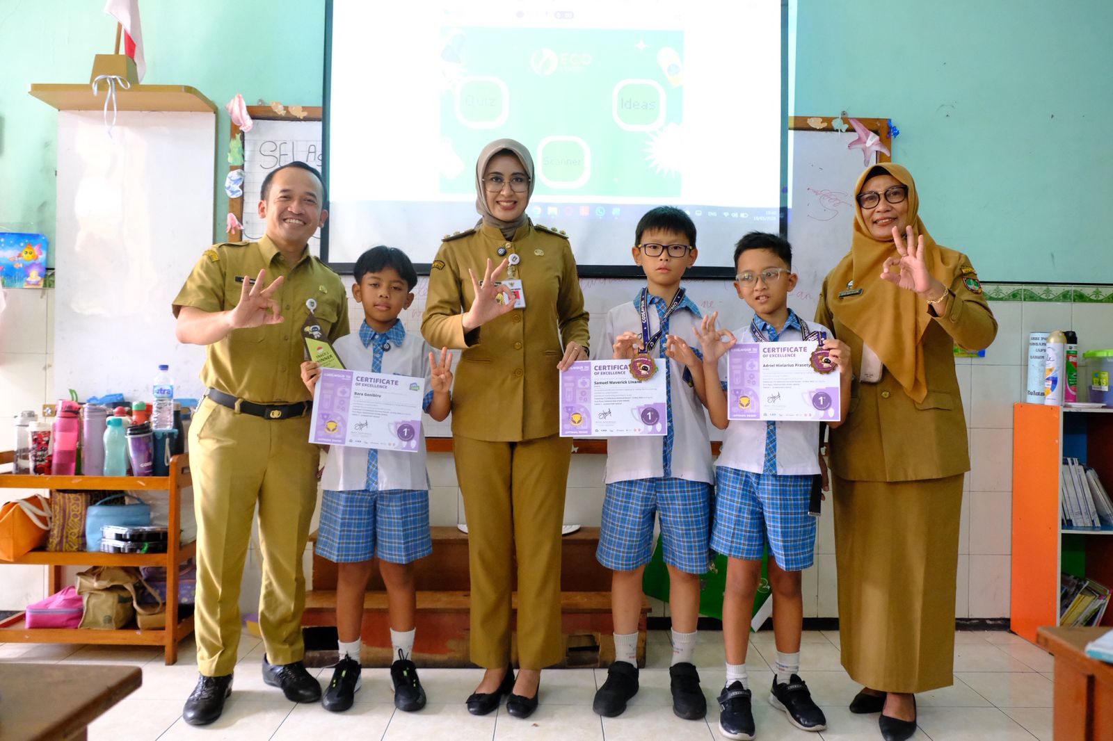 Tiga Siswa SD di Solo Ciptakan Aplikasi Ecologic, Juara 1 Nasional Coding Berkat Fitur Scanner Sampah