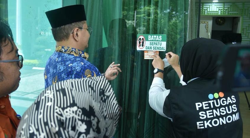 Wali Kota Jambi Maulana Jadi Responden Pertama Sensus Ekonomi 2026, Ajak Pelaku Usaha Isi Data Jujur
